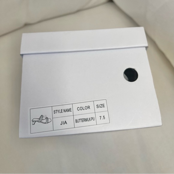 NWB Boho Cottagecore Beige Braided Sandal Heels - Picture 5 of 9